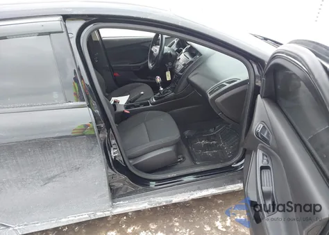 2016 Ford Focus S из США, поврежденный, VIN 1FADP3E22GL201549